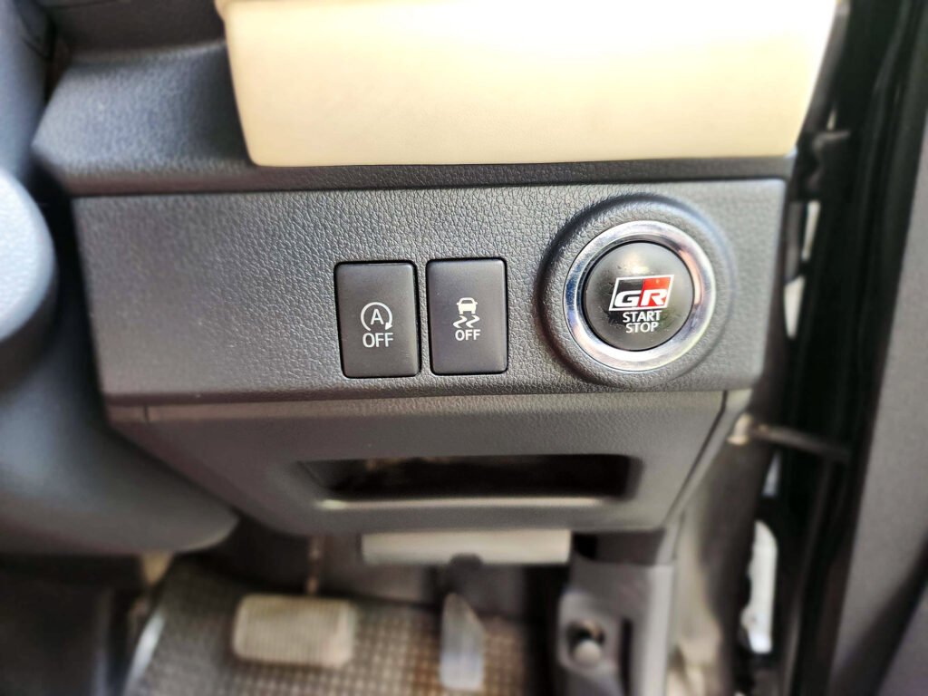 Toyota Rush GR Sport 2022 AT